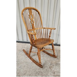 Windsor Elm wood Rocking Chair