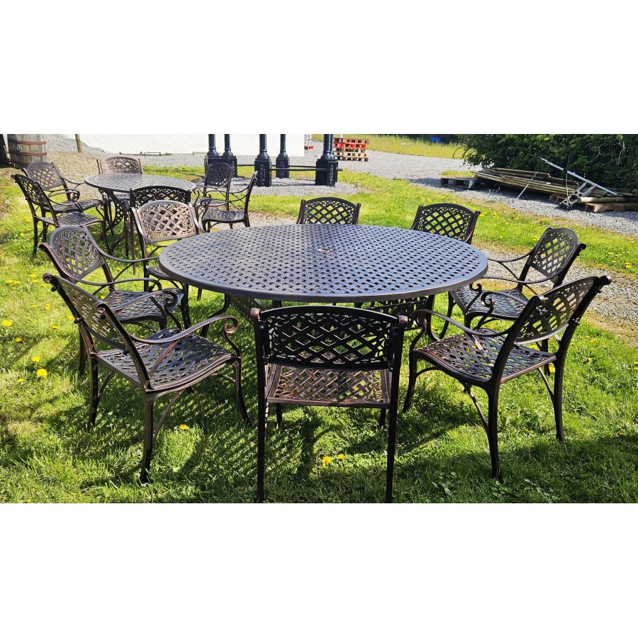 Round Table + 8 chairs