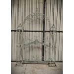 Gates with Arch Vintage Green
