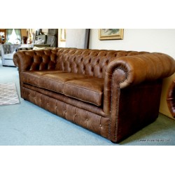 Chesterfield Cracked Vintage