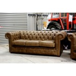 Chesterfield Sofas 3 2 Vintage cracked