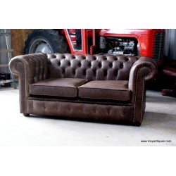 2 seater Chesterfield Sofa 3