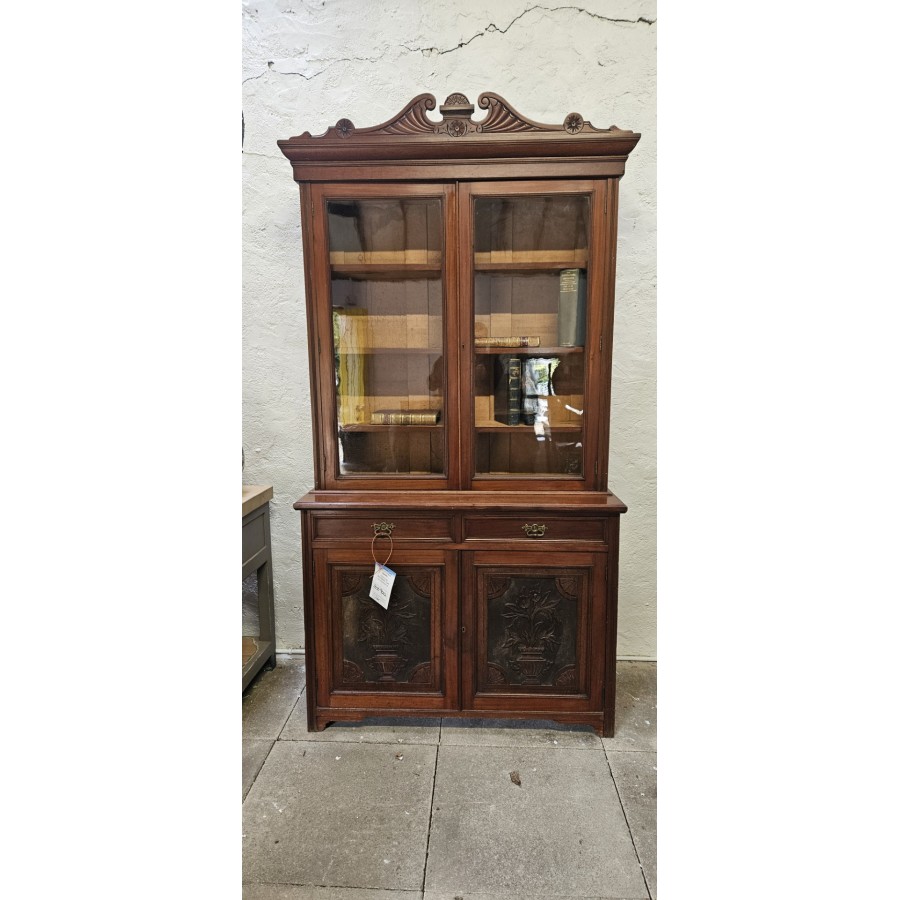 Bookcase 1920