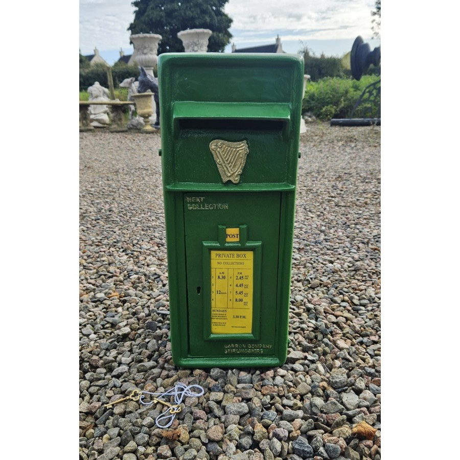 Post Box  No Post Office at Top