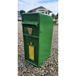 Post Box  No Post Office at Top