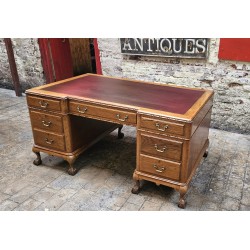 Oak Desk Victorian NOW SOLD