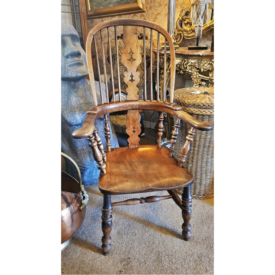 Windsor Chair Broad arm