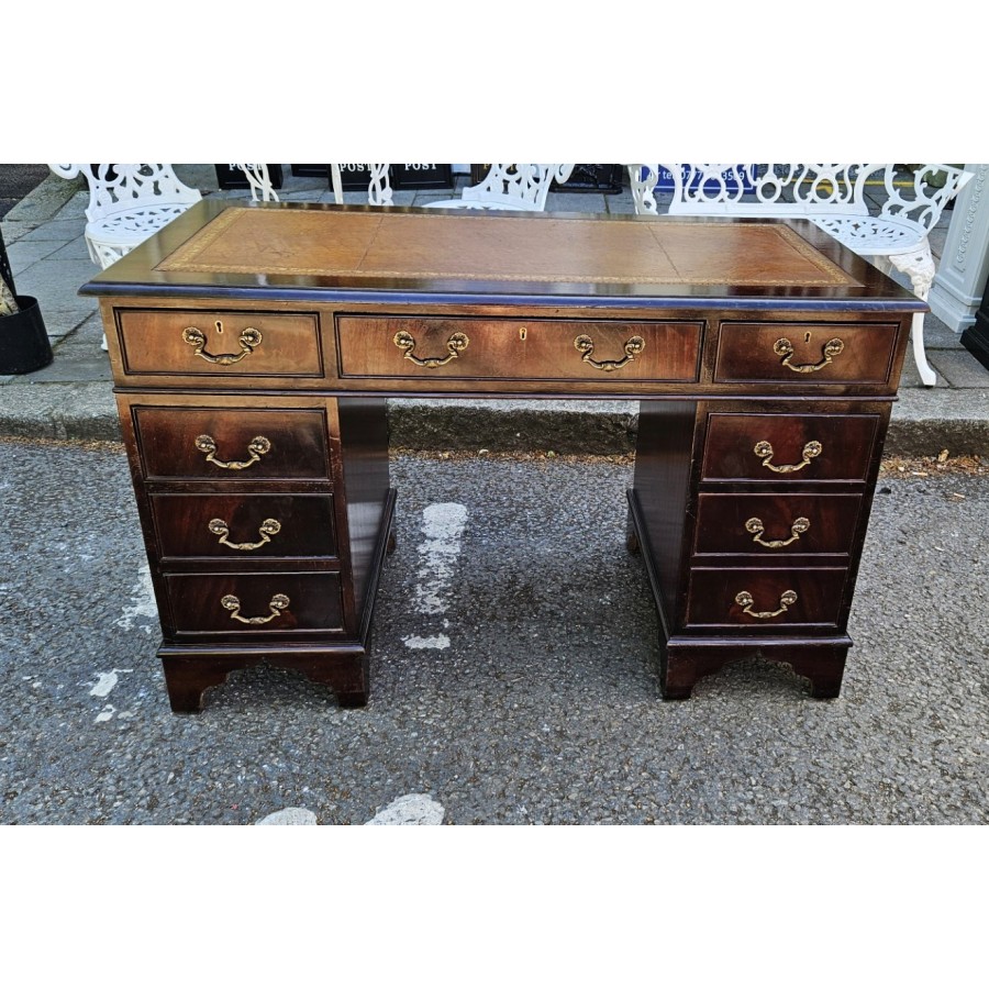 Desk Home C.1990