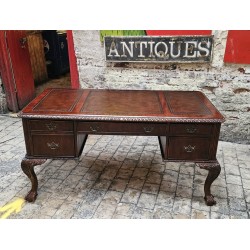 Desk Chippendale Style