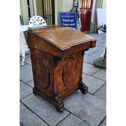 Antique Daveport Master craftsman